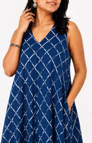 indigo flare-CLOSEUP-dress-wevenery