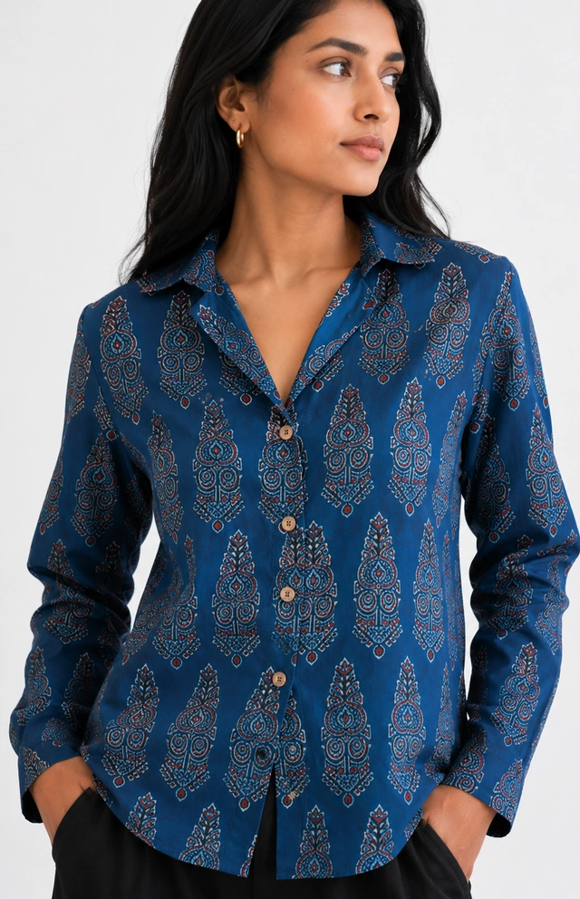 Modal blue shirt-closeUP-wovenery