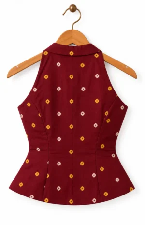 Maroonn topp